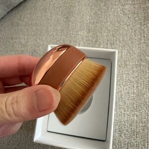 Artis palm brush mini Rose Gold Makeup Brush